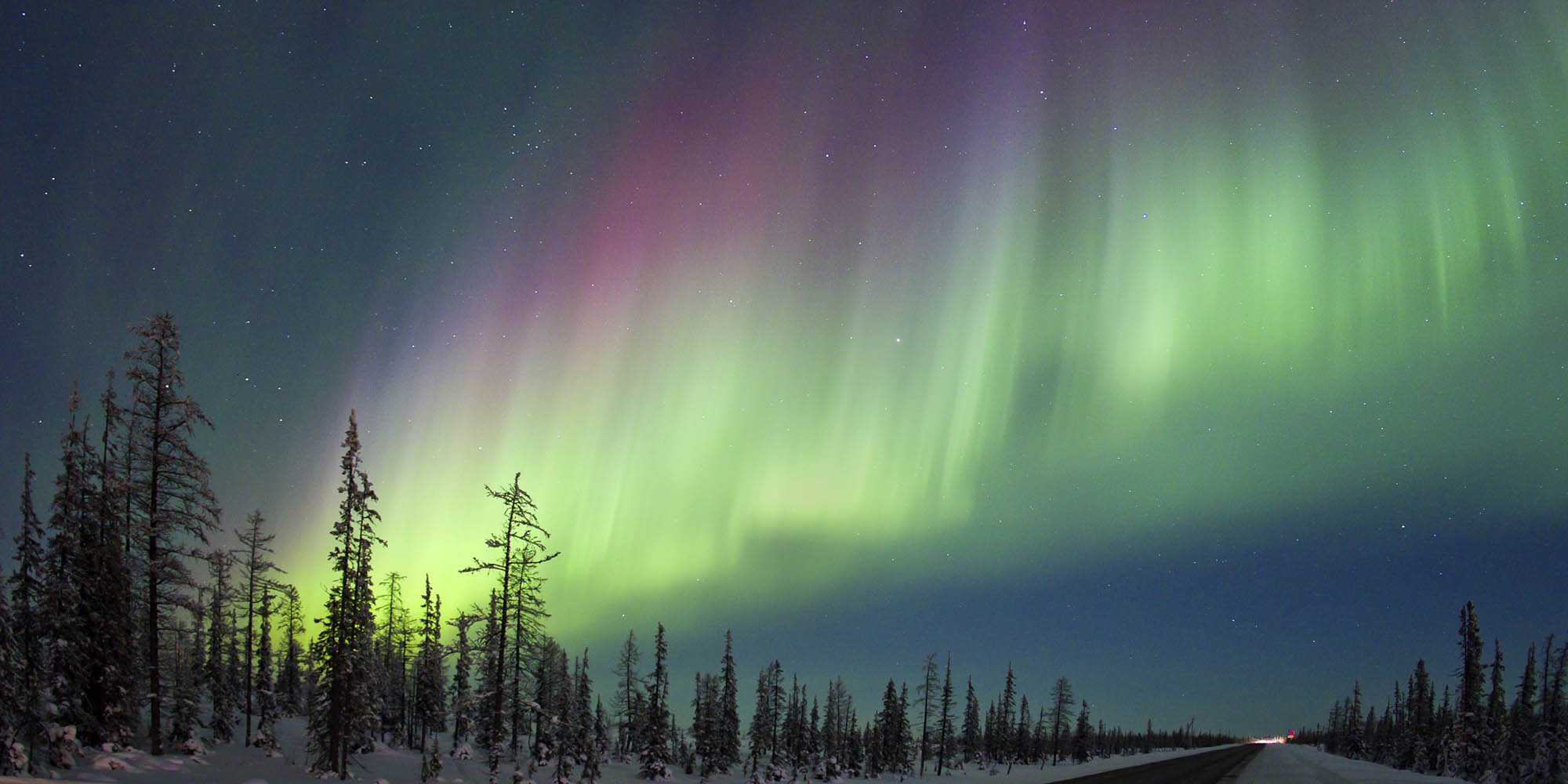 Фото 38 — Северное сияние: танец света на небесах